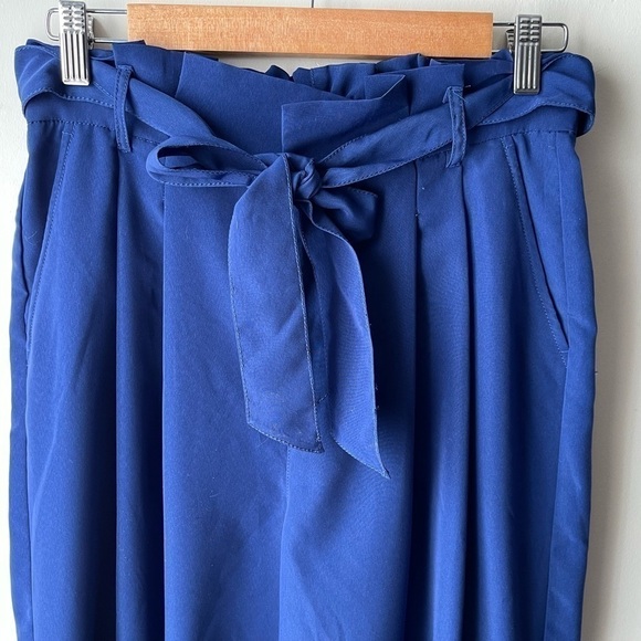 Halston wide leg high waisted belted blue paper bag cropped pants NWT small - Picture 3 of 12